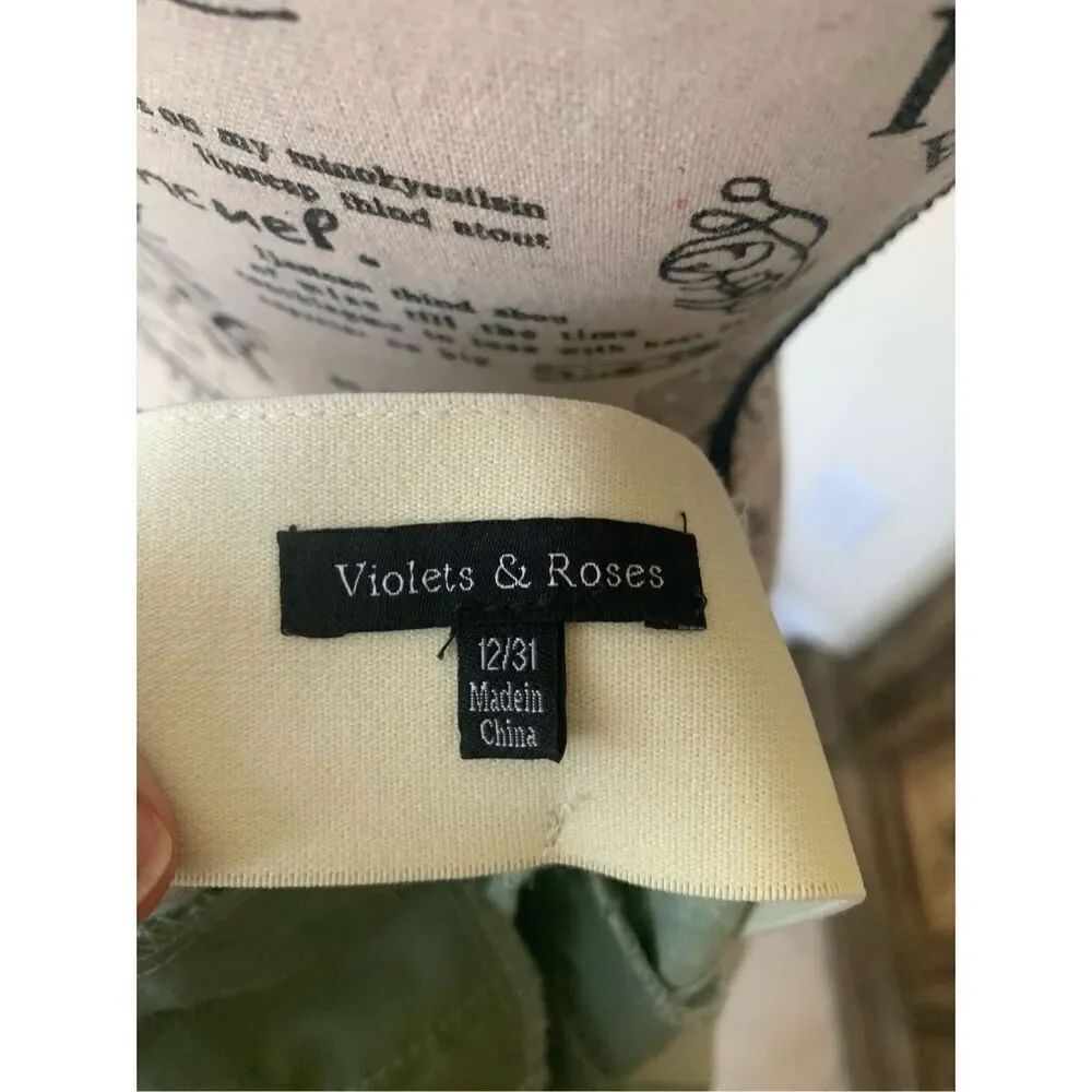 Violets & Roses Linen Crop Pants - Picture 6 of 12